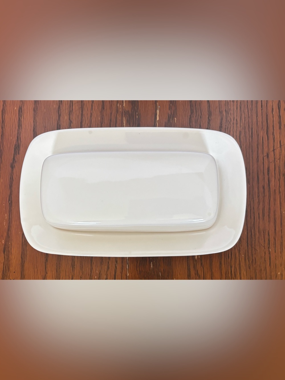 10 Strawberry Street/White Ceramic Butter Dish
